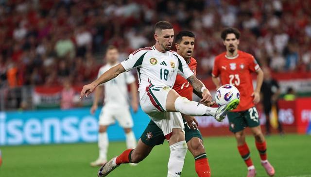 负于阿尔巴, 兜传中路, yid