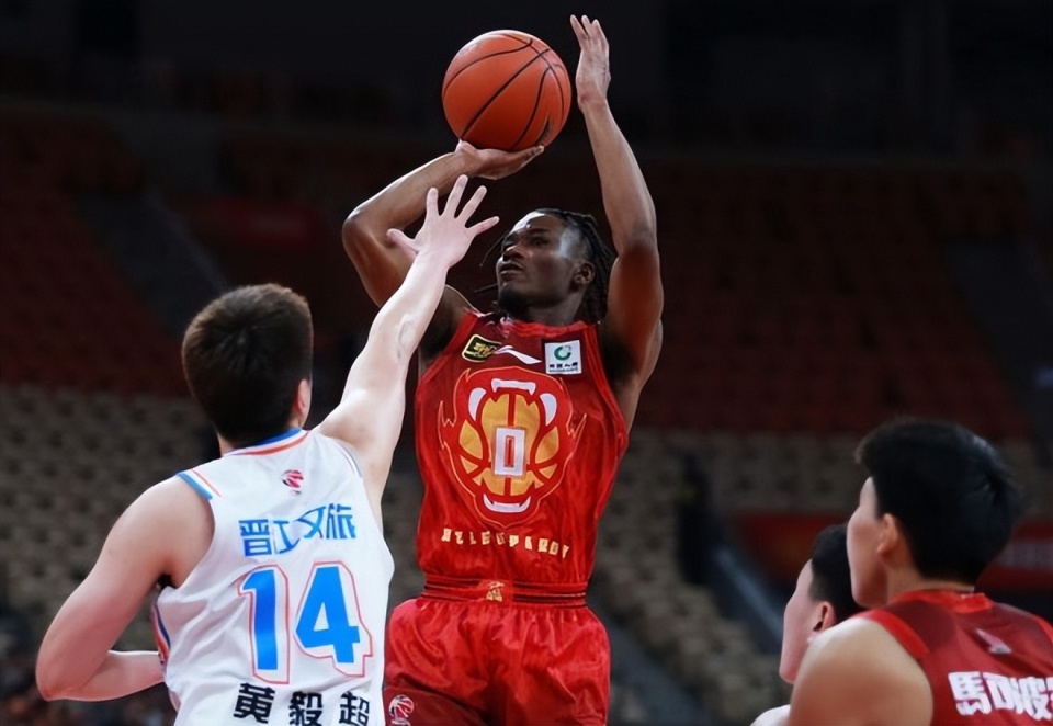 现年, 马里奇, 盖帽