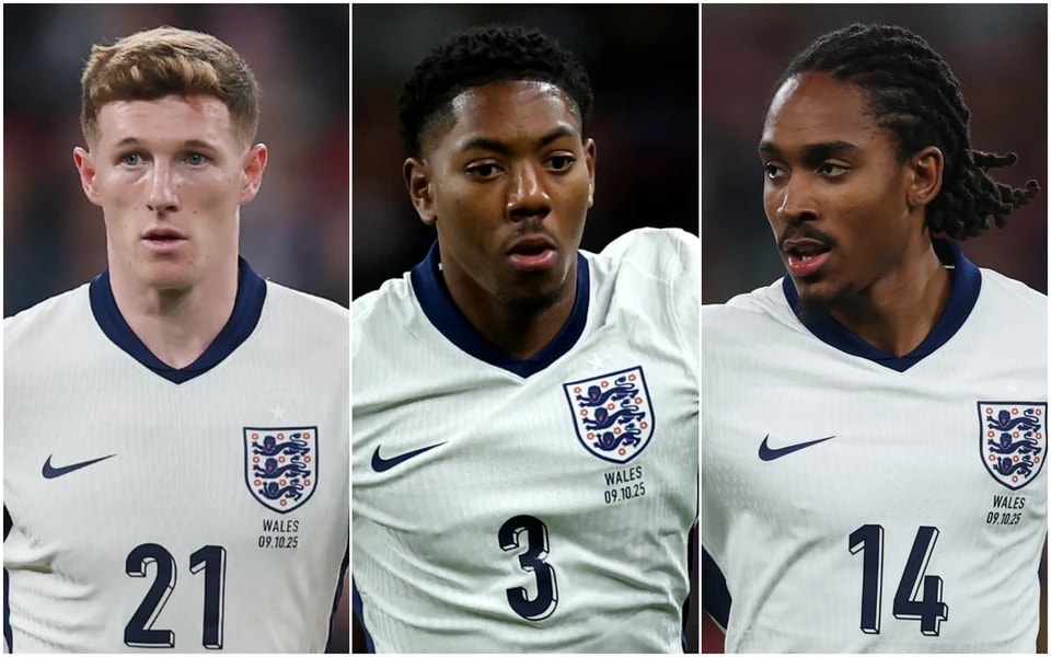 斯挤出局的, 进球的最年, 手术